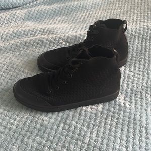 Suavs The Legacy Jet Black slip on High tops size 7